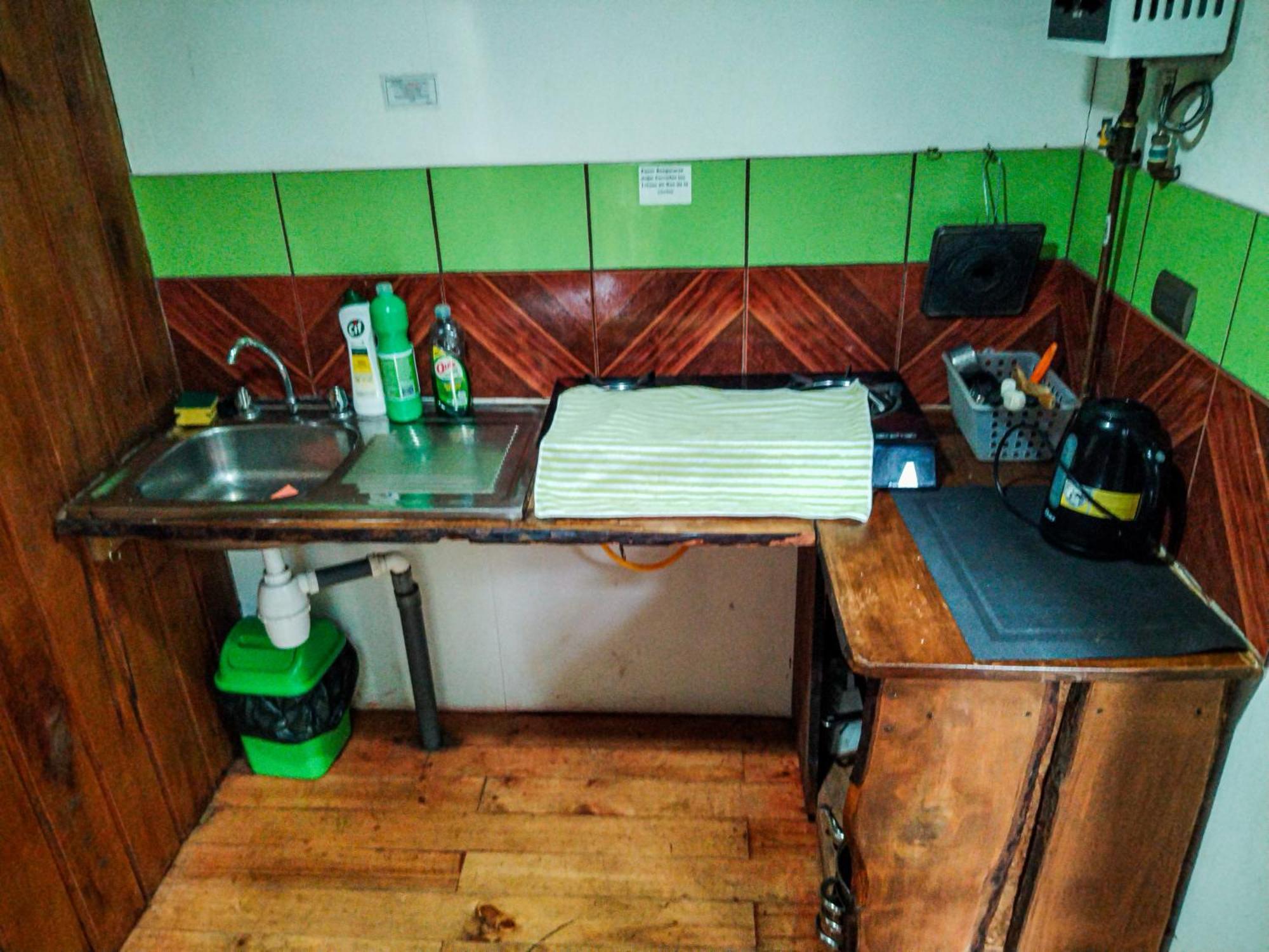 Hostal & Cabanas Luna Del Sur Cucao المظهر الخارجي الصورة